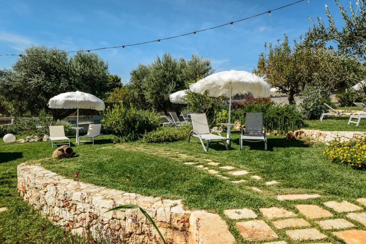 Отель Relais Il Trullo Della Rupe Остуни Экстерьер фото