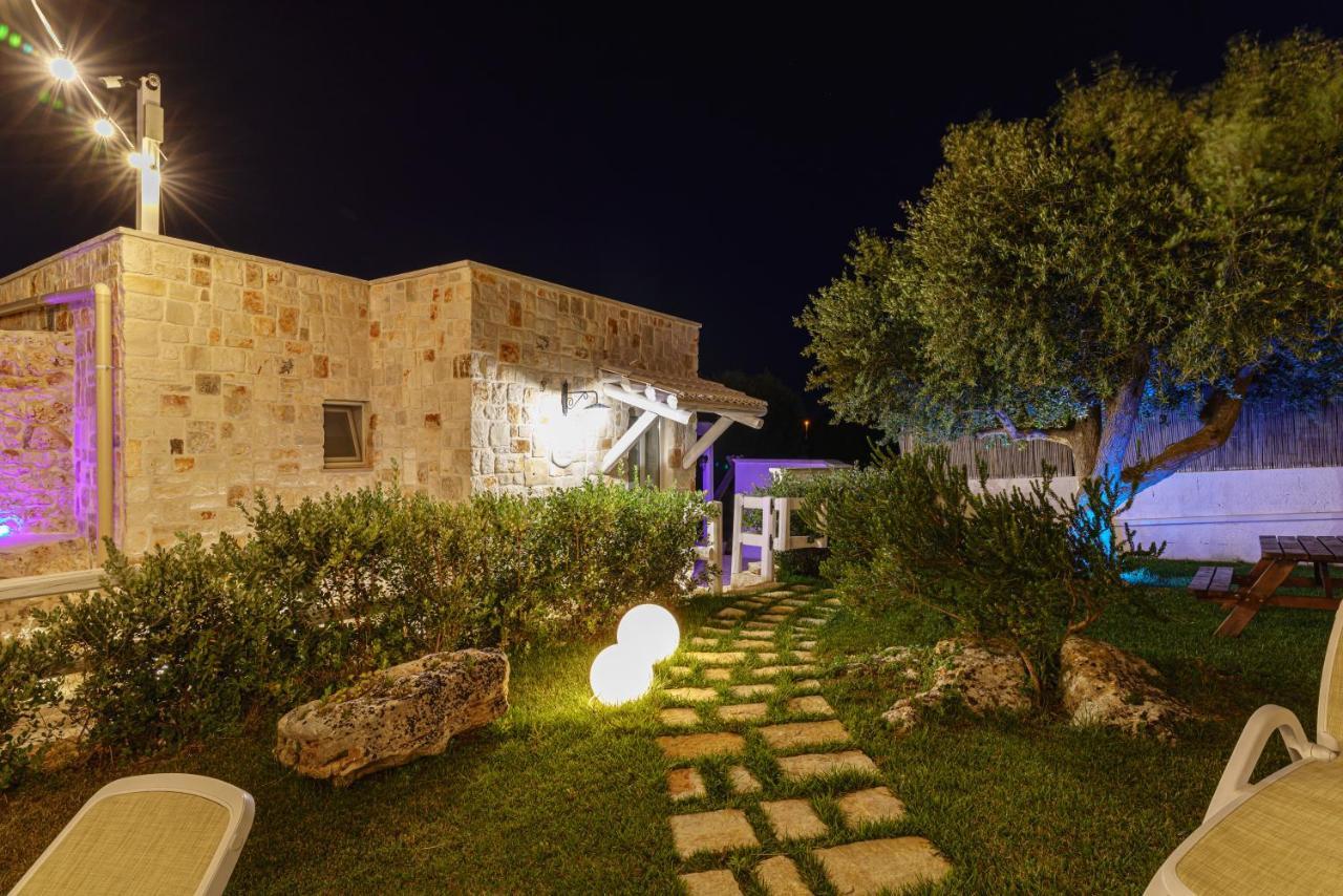 Отель Relais Il Trullo Della Rupe Остуни Экстерьер фото